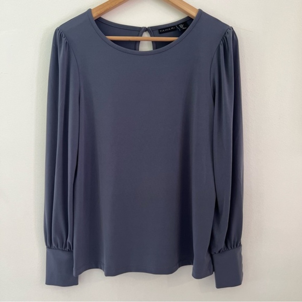 Tahari Medium Ruched Shoulder Cuffed Long Sleeve Top W Keyhole‎ Button Closure